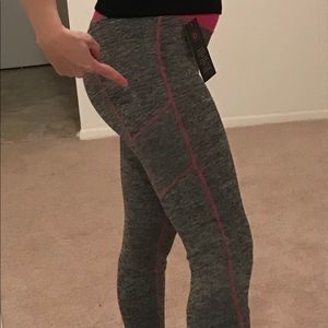 NWT Athletic leggings with pockets